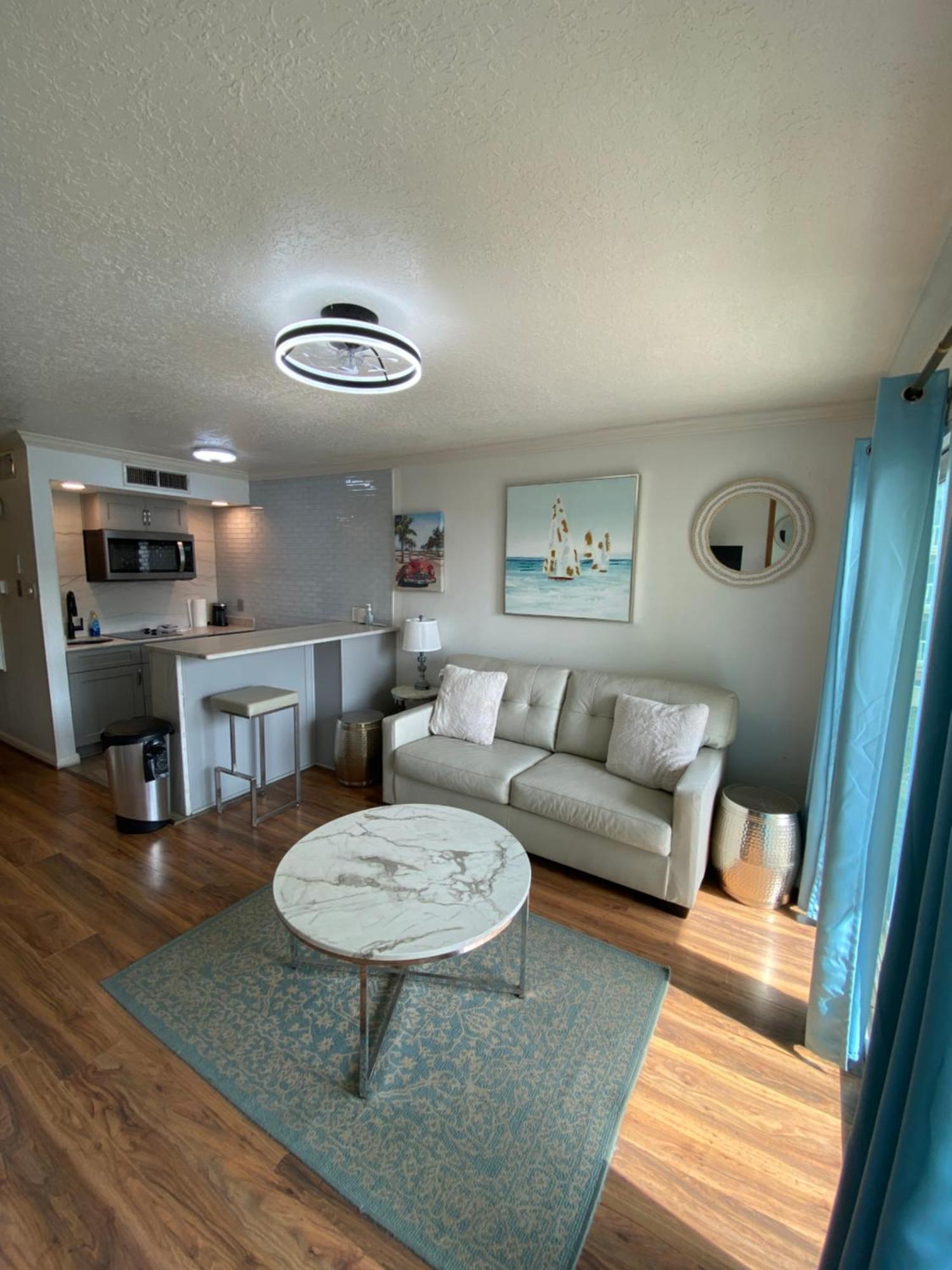The Victorian Condo/Hotel Galveston Exterior photo