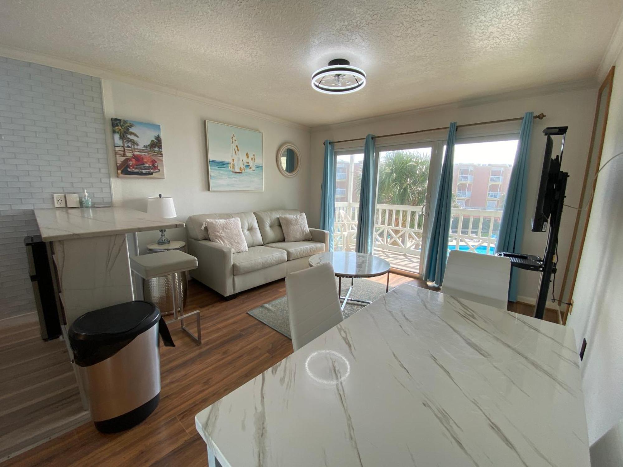 The Victorian Condo/Hotel Galveston Exterior photo