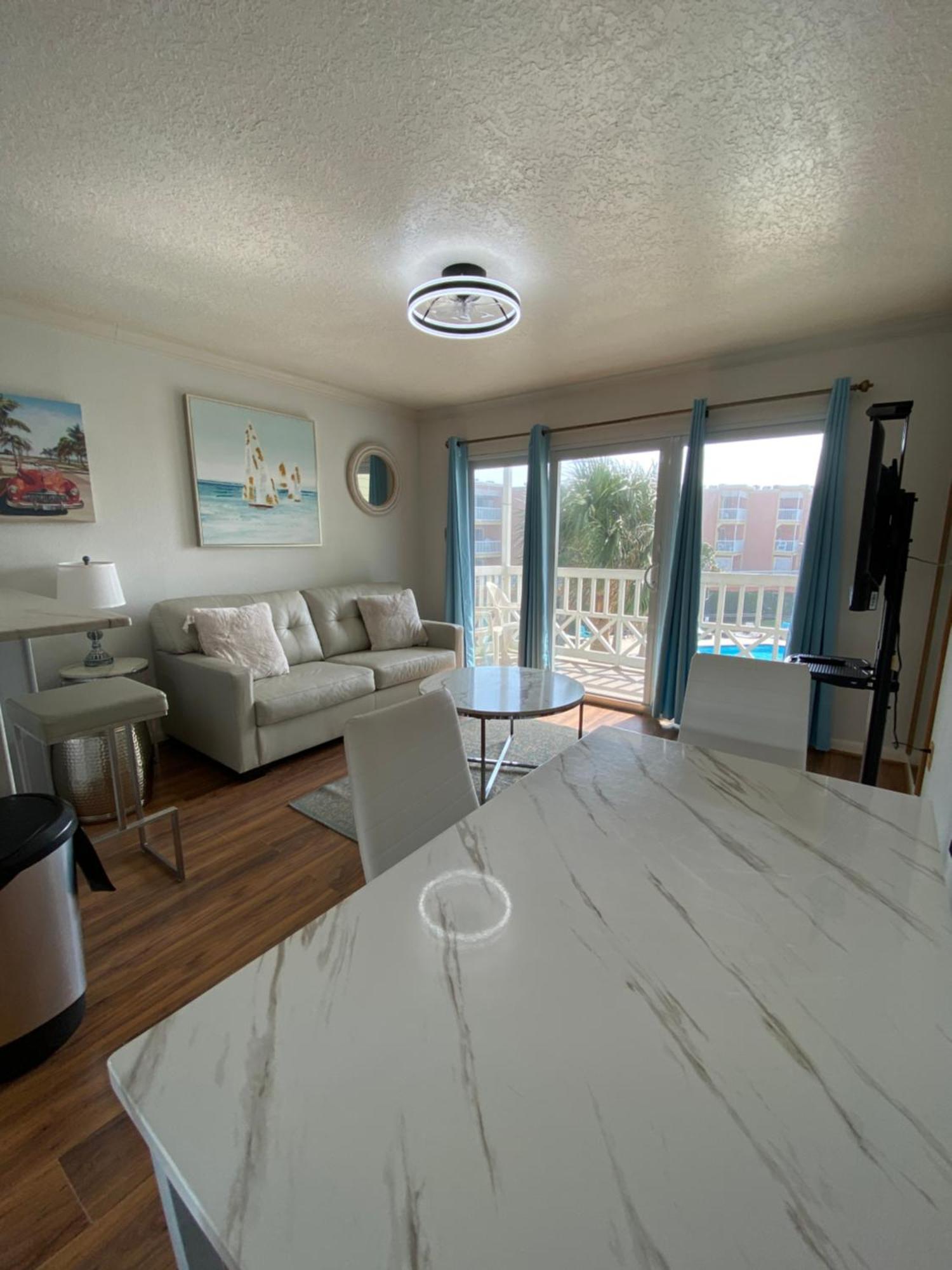 The Victorian Condo/Hotel Galveston Exterior photo